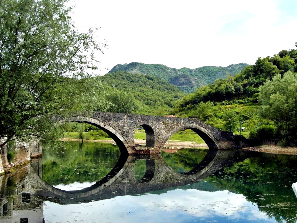 Montenegro Reiseführer und Touren, Rijeka Crnojevica