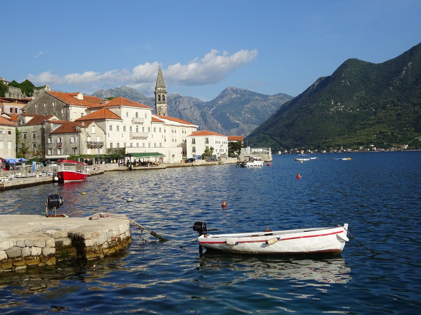 Montenegro Reiseführer und Touren