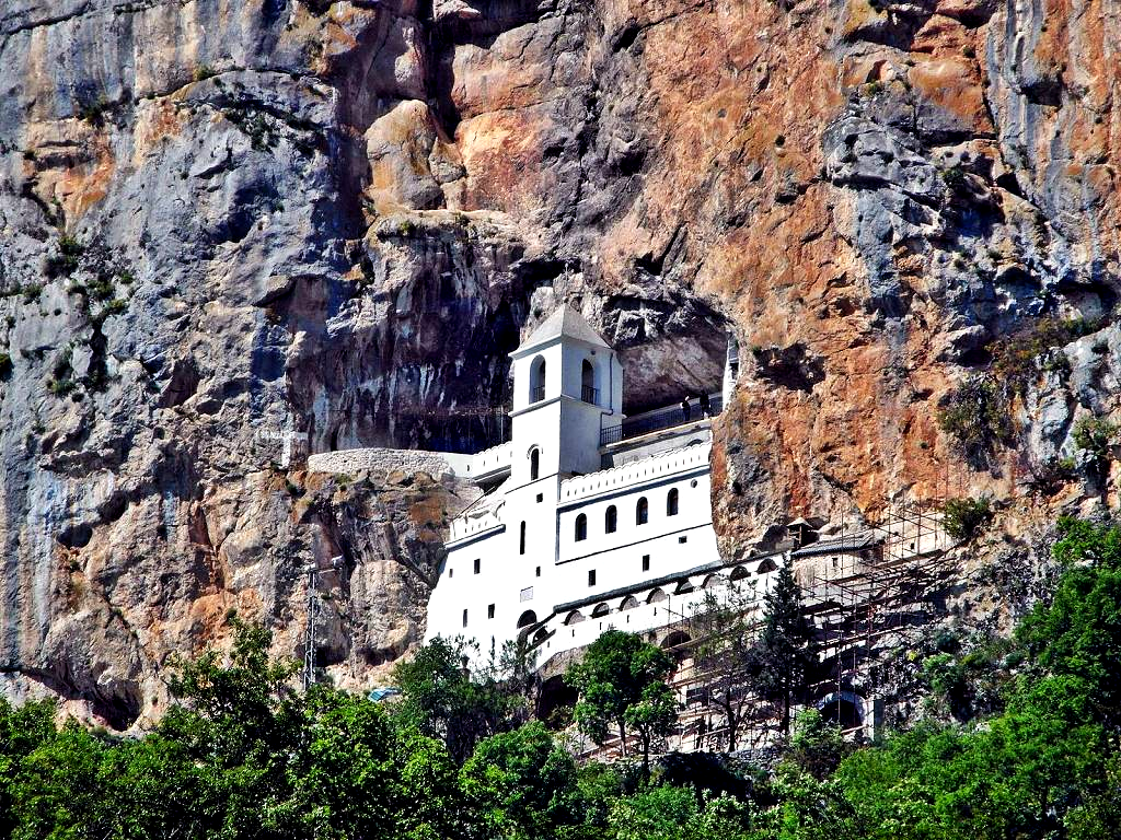 Montenegro Reiseführer und Touren, Kloster Ostrog