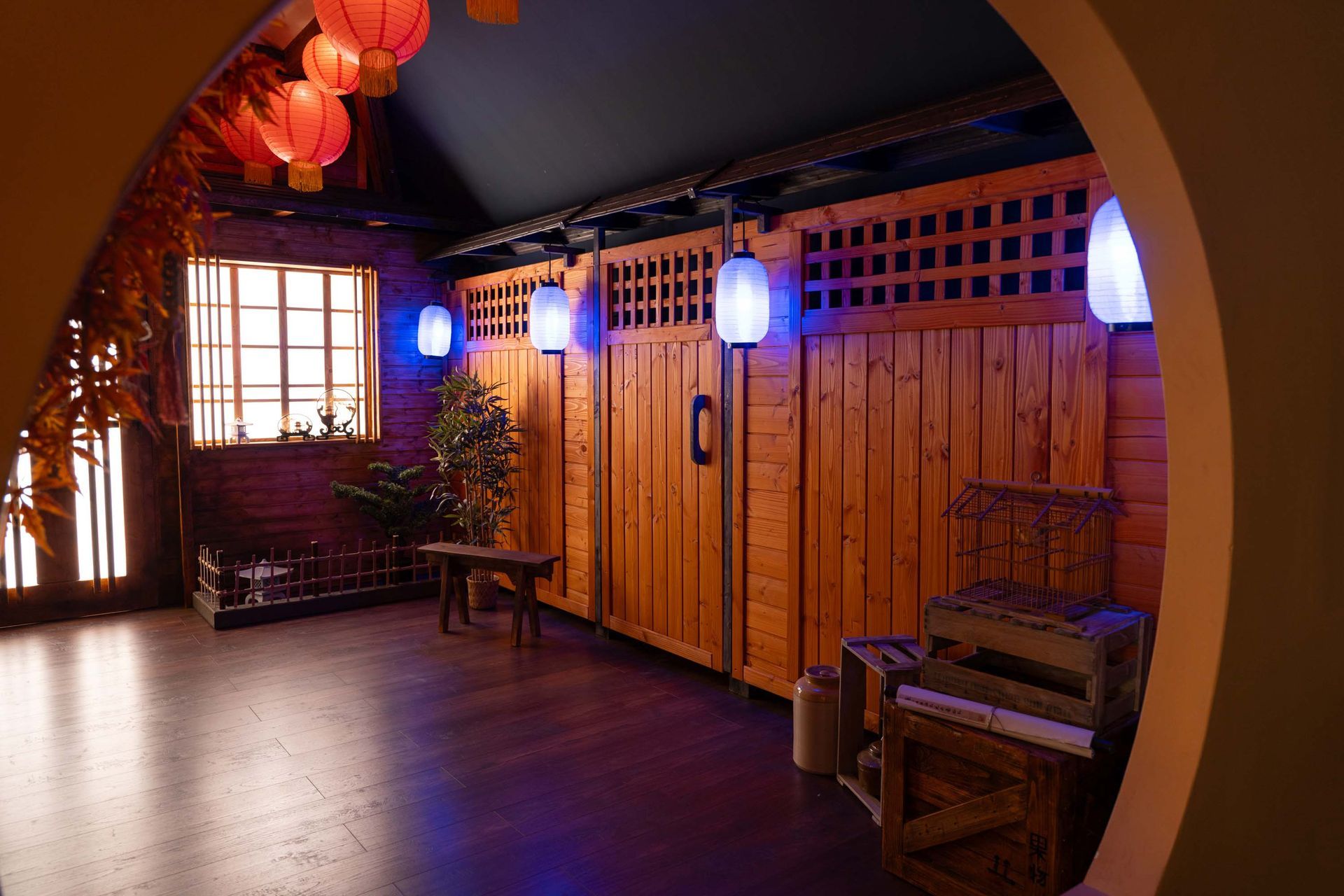 OH3-Studios Mietstudio Fotostudio Studio 3 Asia Set Tee Haus