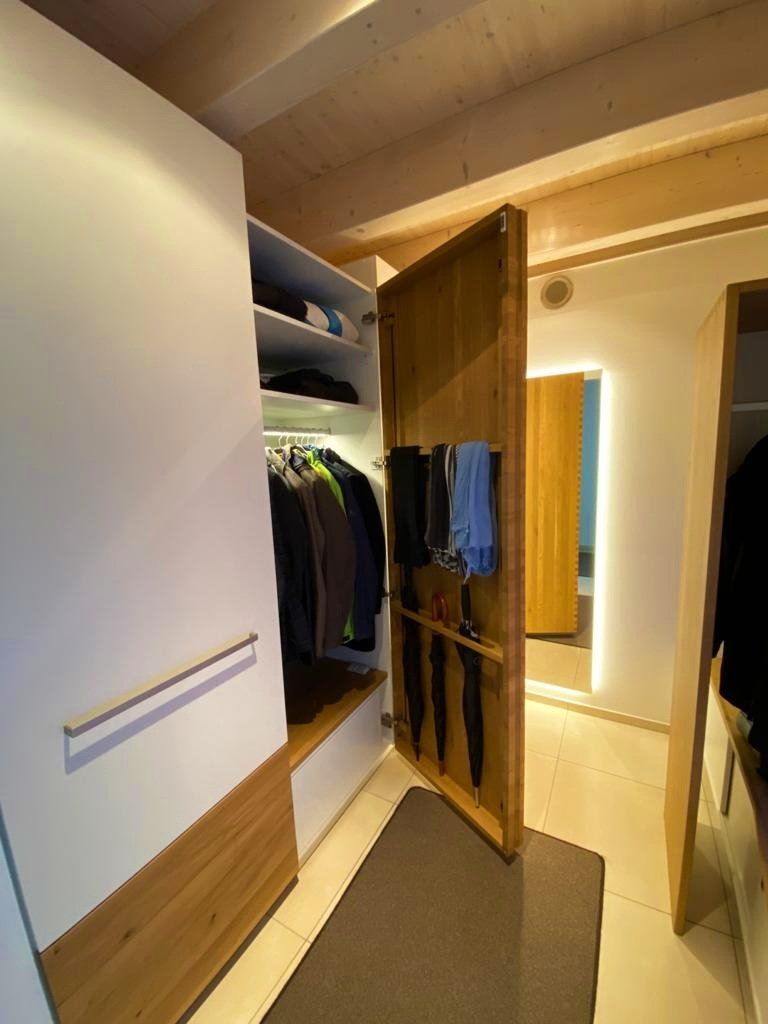 Garderobenschrank Eiche