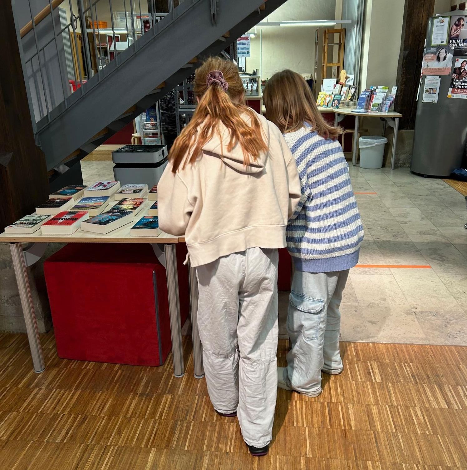 Büchereibesuch 4b