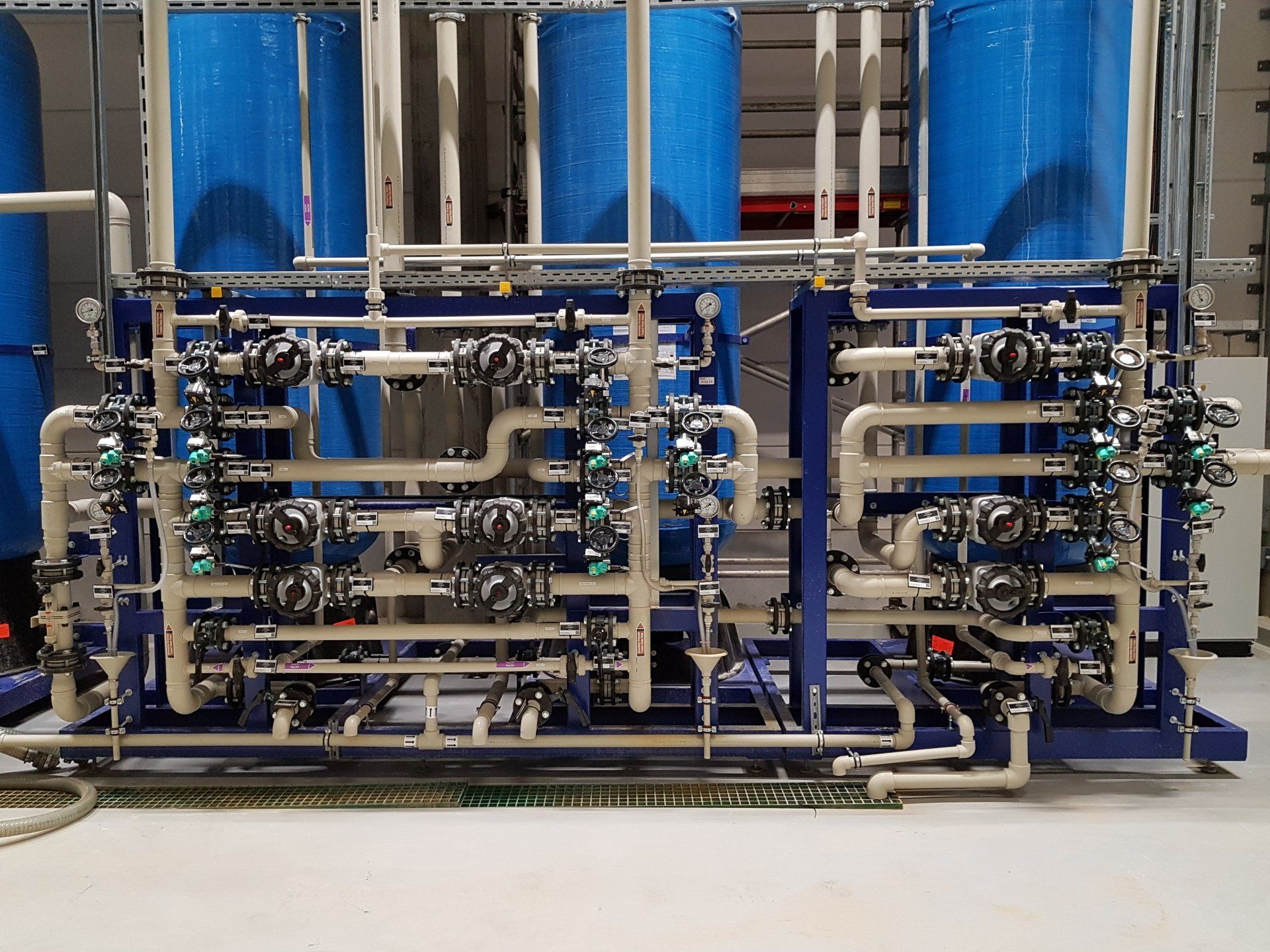 Kiesfilter und Selektivaustauscher