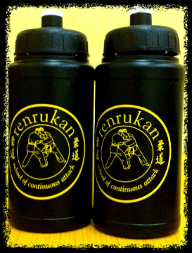 Black renrukan water bottles Black renrukan water bottles
