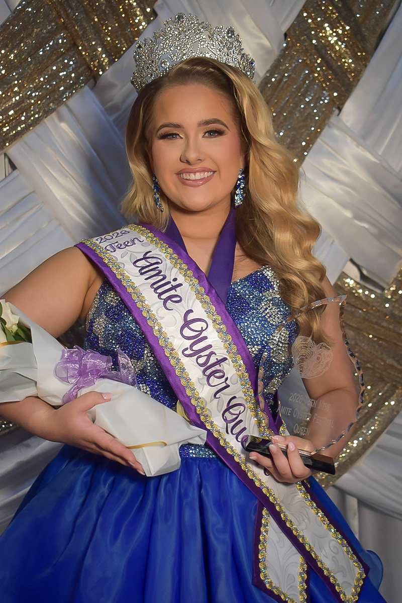 2026 Teen Miss Oyster Queen Julia Catherine van Mullem