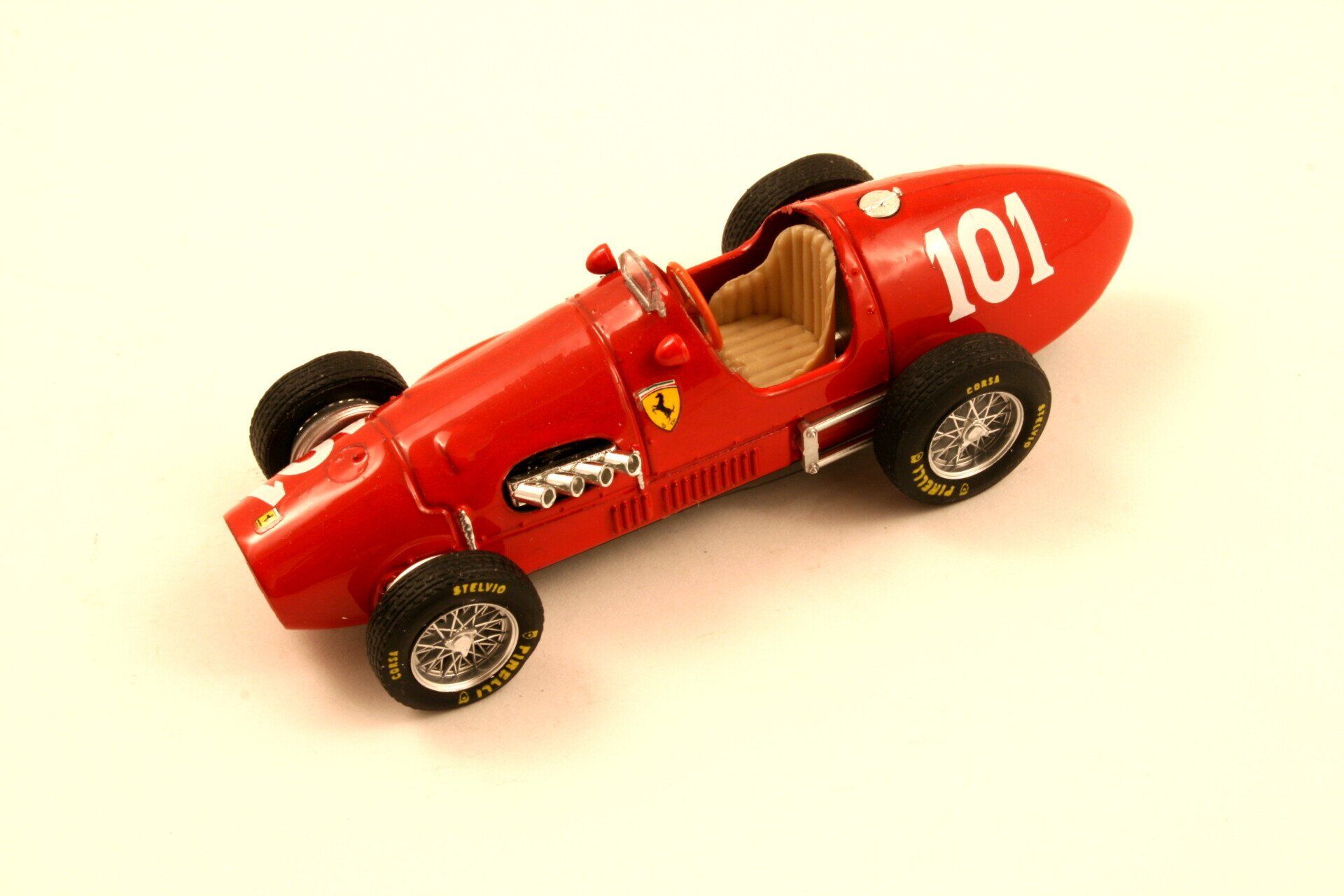 1952 Ferrari 500F2 Alberto Ascari Alemania, 1º Brumm