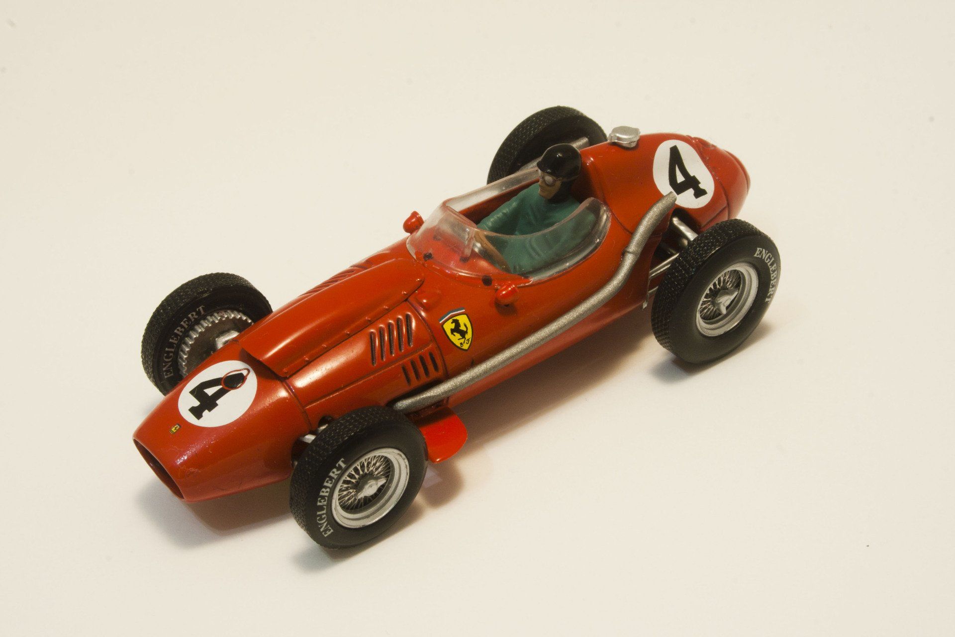 1958 Hawthorn  Ferrari Dino Francia, 1º Hot-Wheels