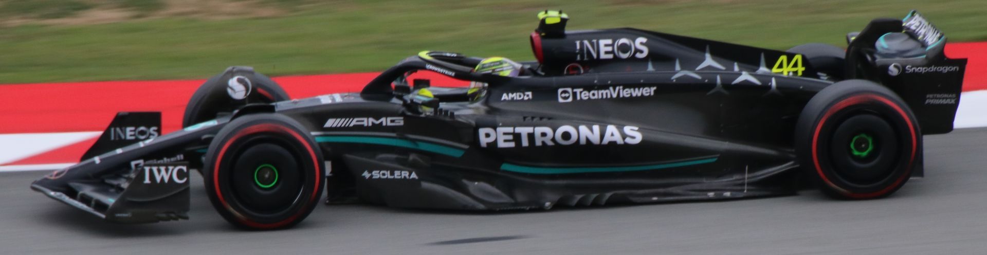 Hamilton Mercedes F1 W14 E Performance