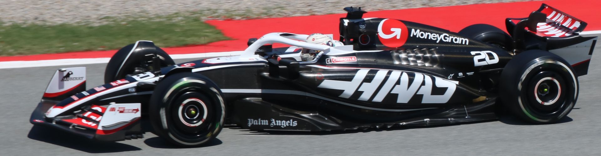 Magnussen. Haas VF-24 Ferrari