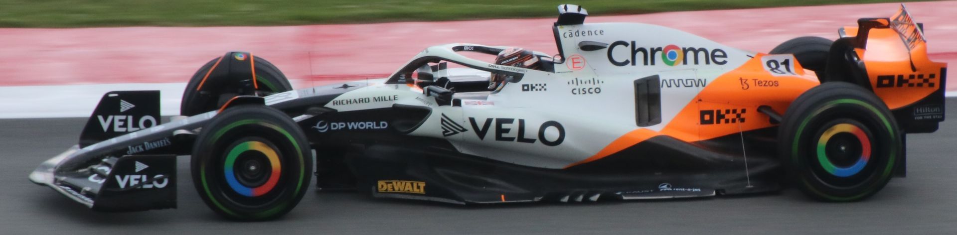 Piastri McLaren MCL60 Mercedes
