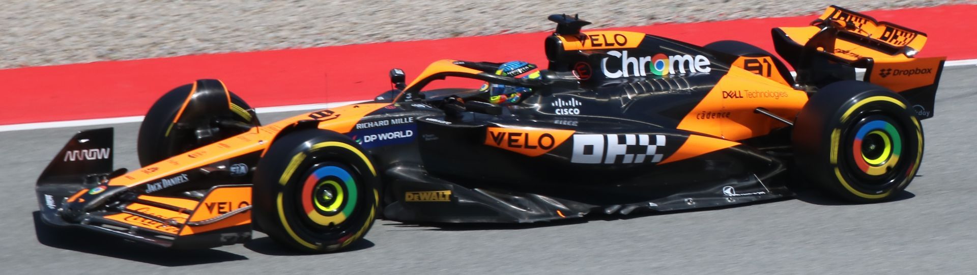 Piastri. McLaren MCL38 Mercedes