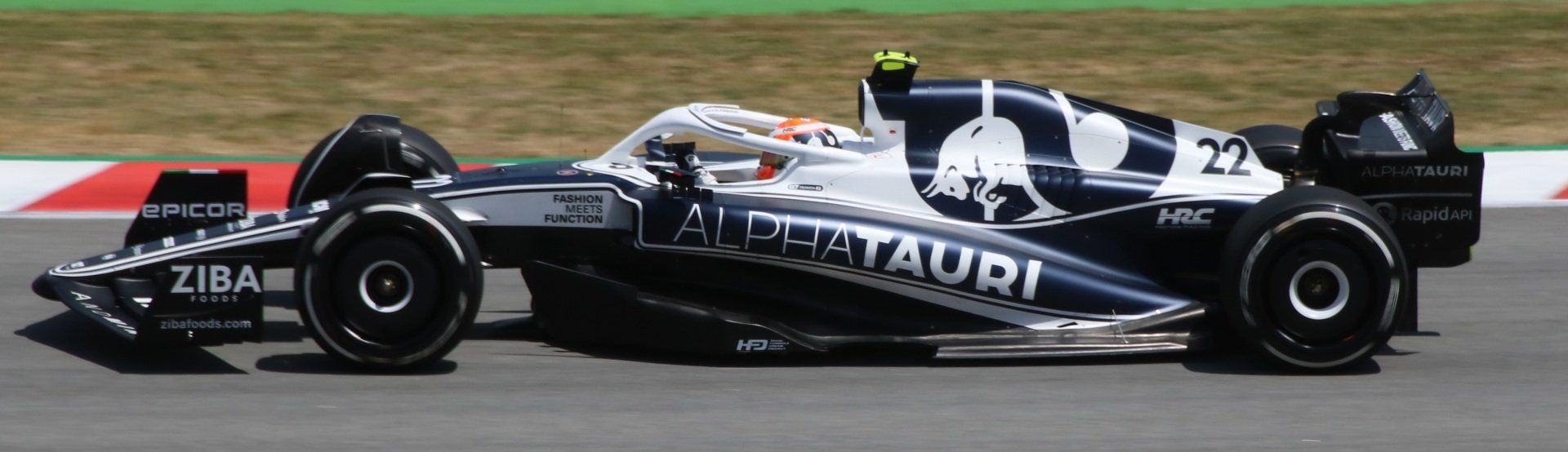 Tsunoda AlphaTauri  AT03 Red Bull