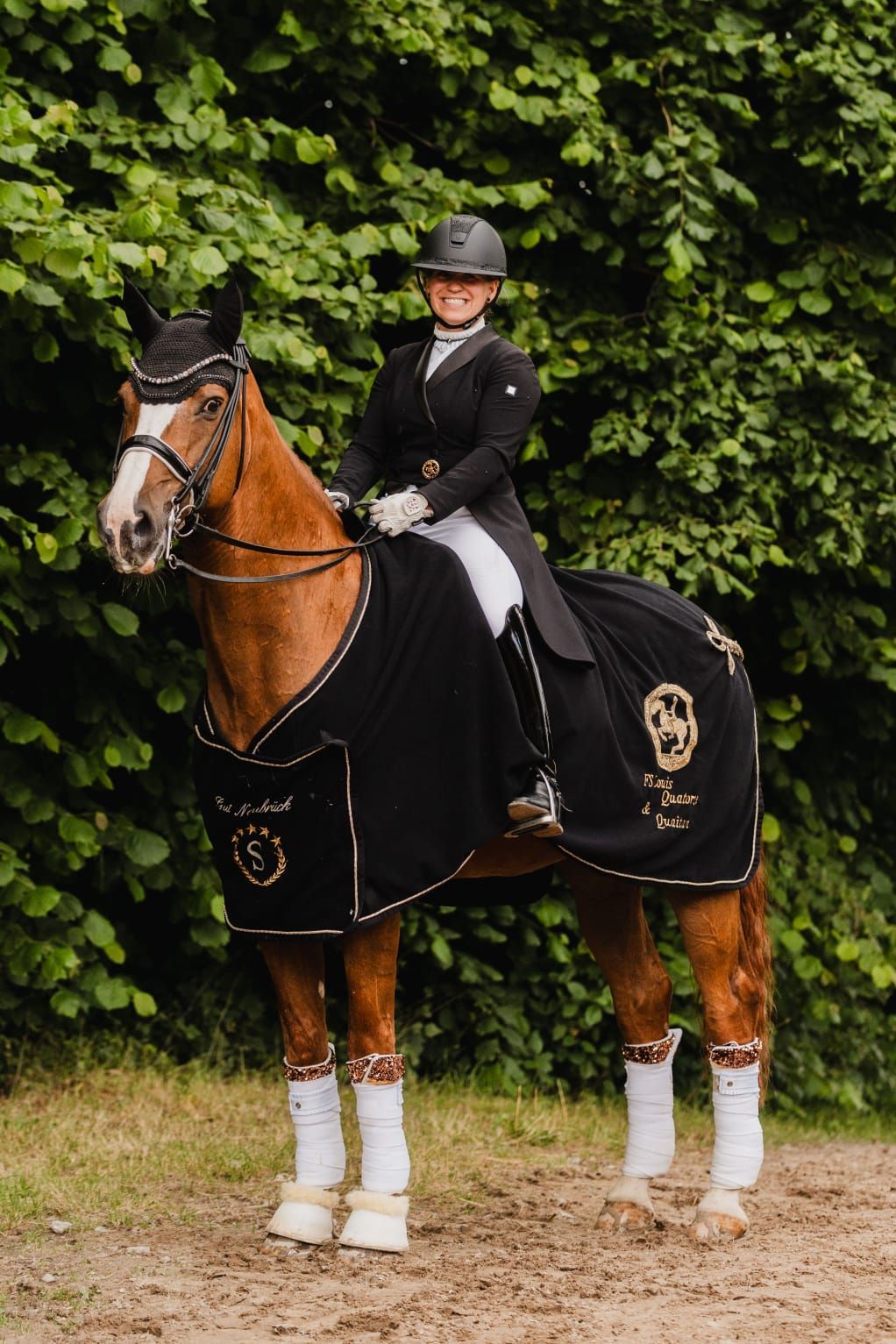 bestickte Abschwitzdecke für Verena Schalke