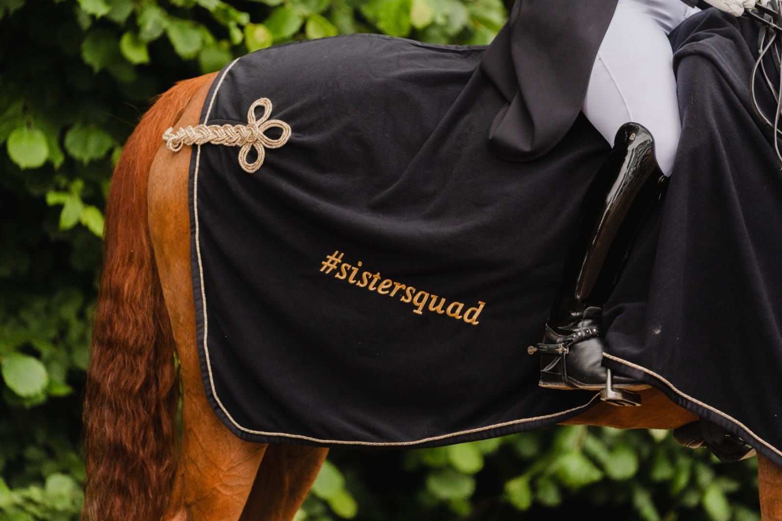 bestickte Abschwitzdecke für Verena Schalke