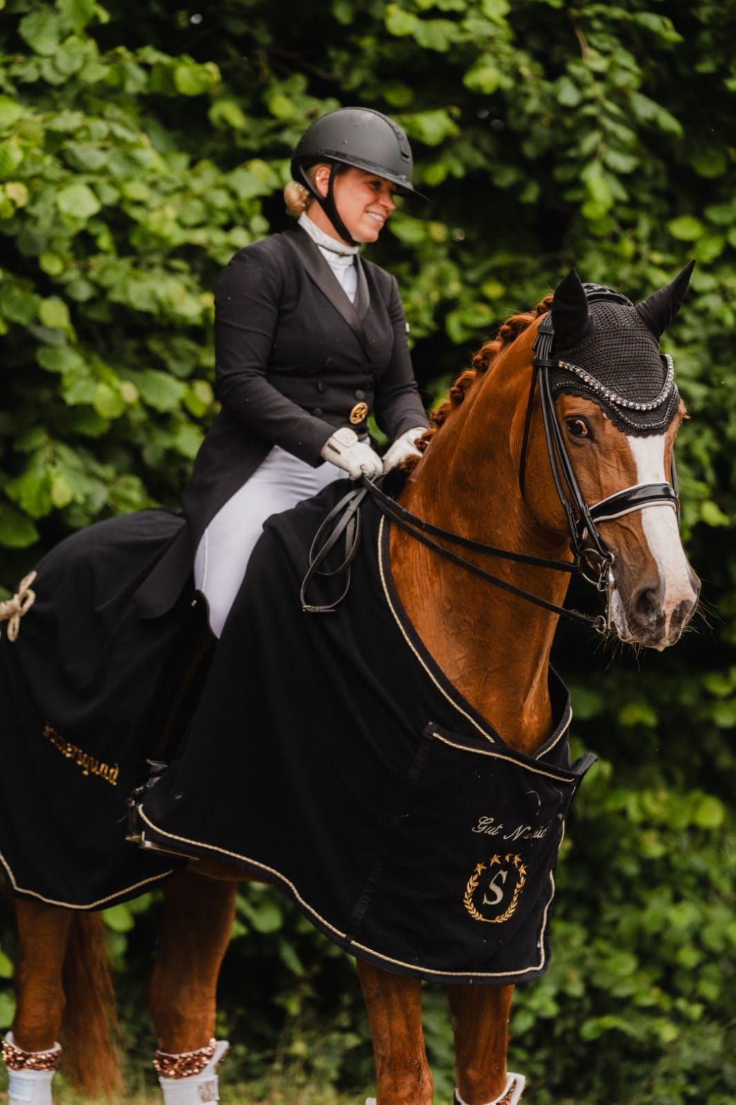 bestickte Abschwitzdecke für Verena Schalke