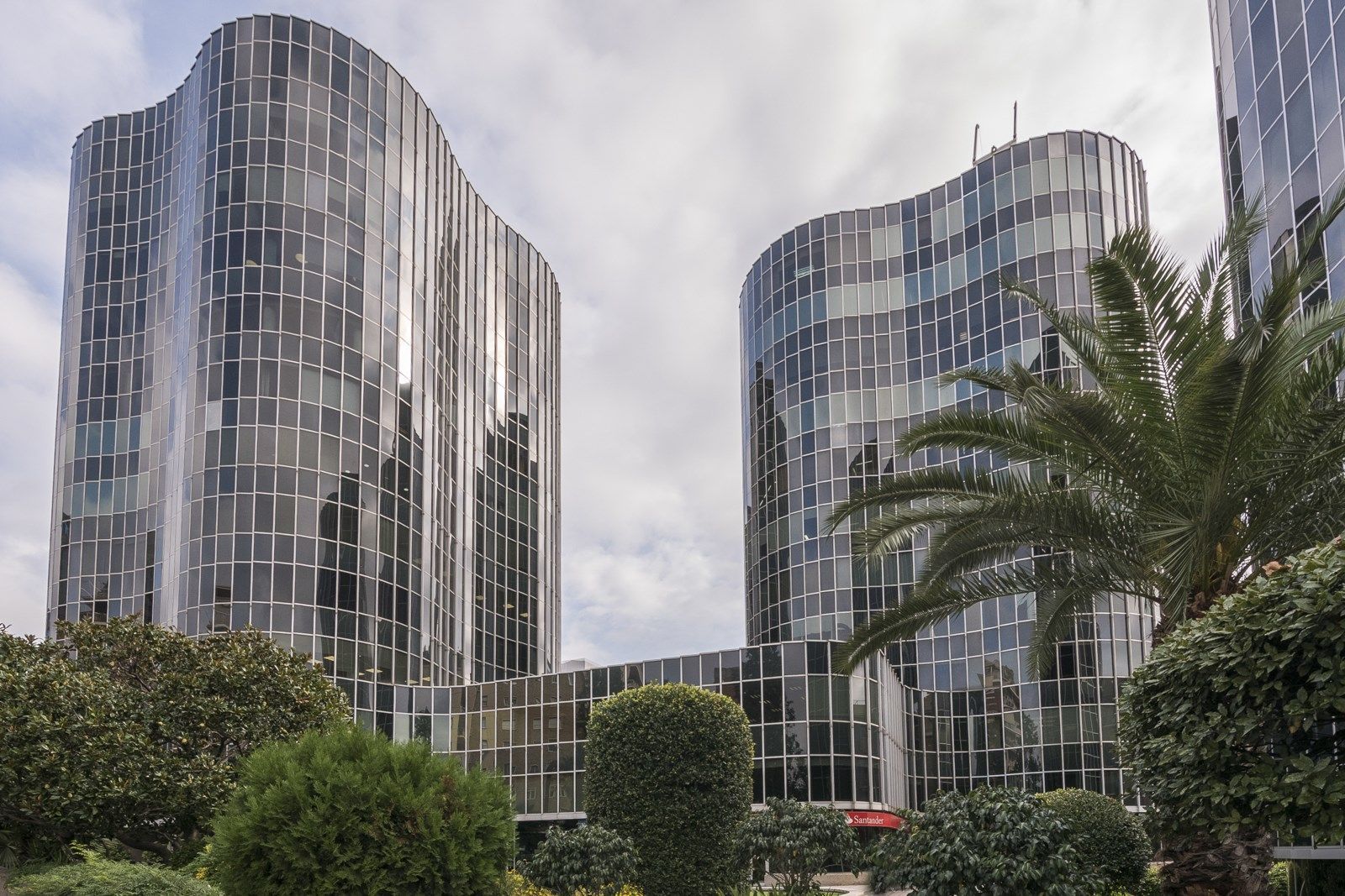 OFICINA EN VENTA EN EDIFICIO TRADE