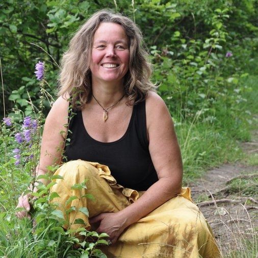 Masseurin Karin im Tarisha Larimar