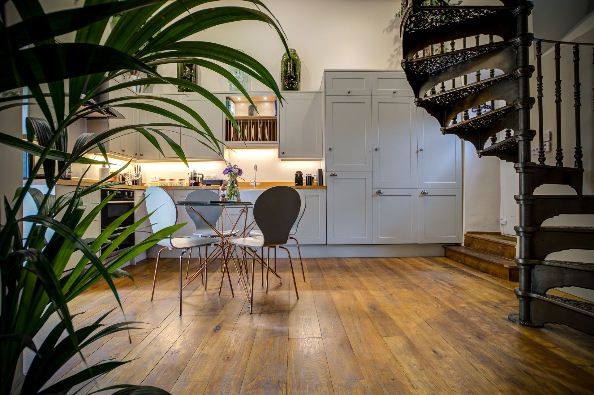 Love Letters, Bridge Alley Cottages, Fairford Holiday Let