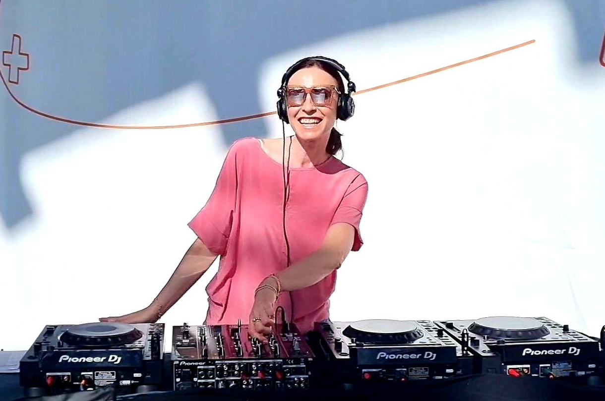 djane bmw formel eins djane alegra cole bmwmotorsport