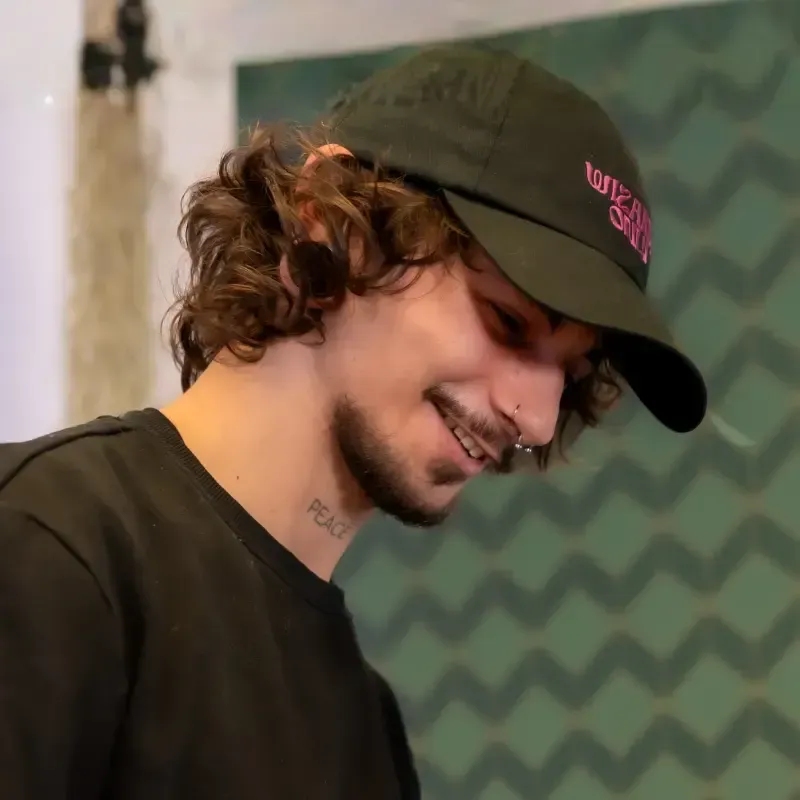 Max Hamann Porträt Team Cosmohead Fiseur Leipzig Suedvorstadt