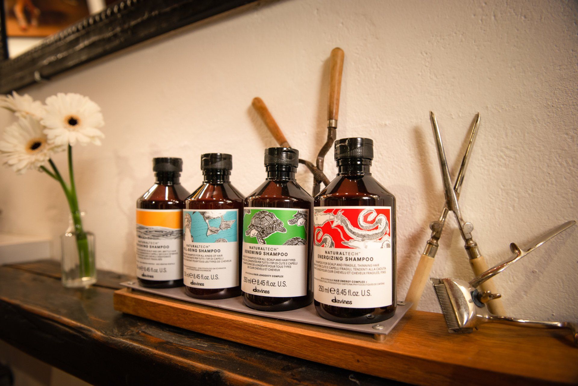 Naturall Tech Produkte beim Friseur Cosmohead Leipzig