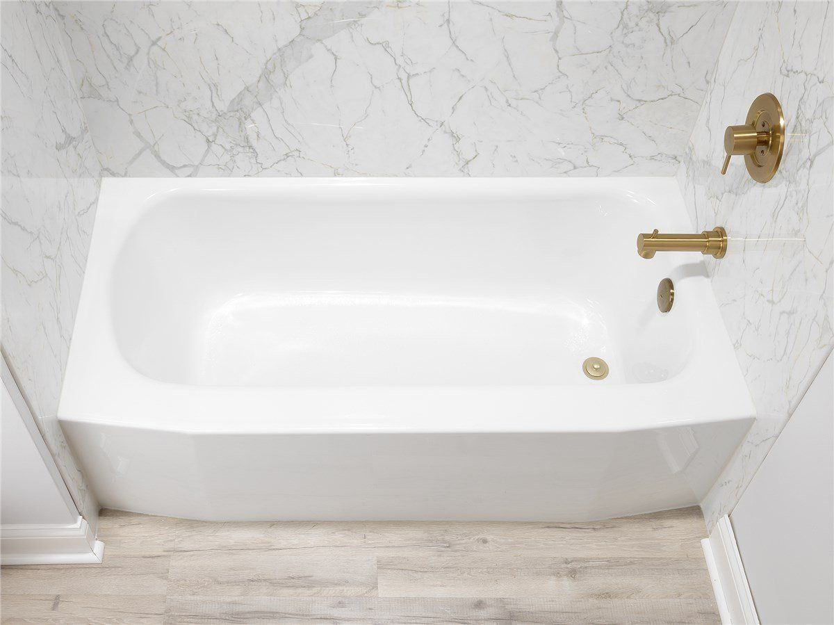 White Tub Arctic Ice Surround