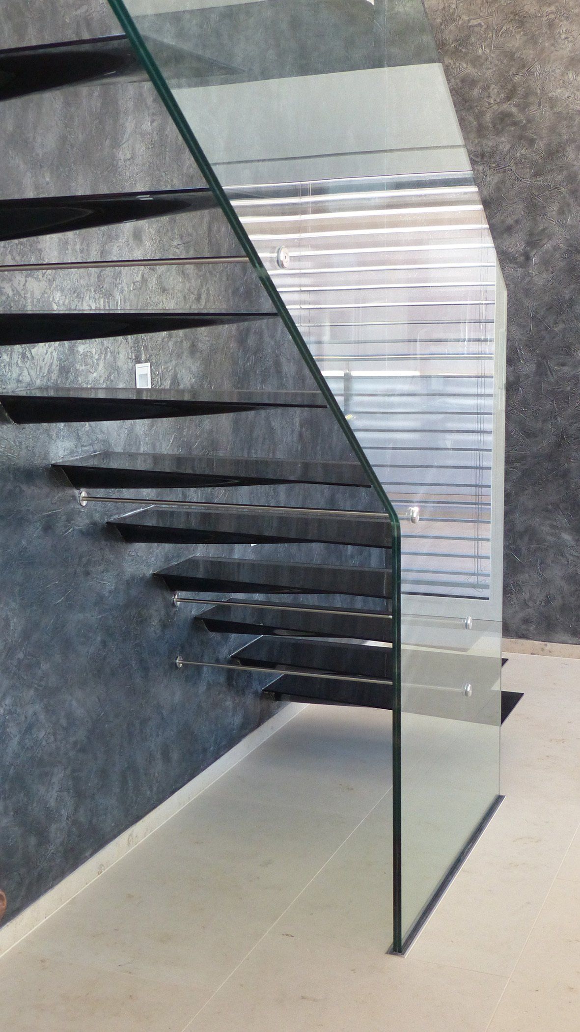 Carbontreppe Glasgeländer