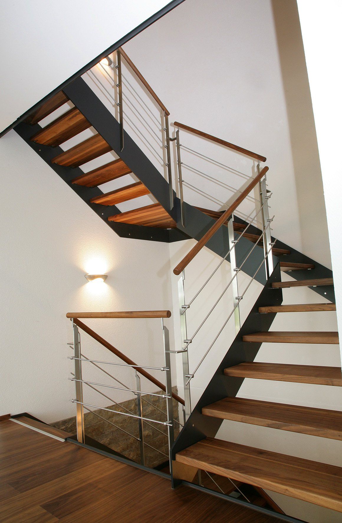 HPL Treppe im Treppenhaus