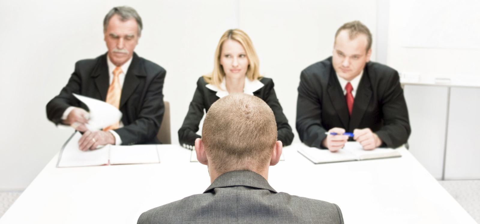 Auswahlgespräch Feuerwehrtest Auswahlgespräch Feuerwehrtest vor Prüfungskommission