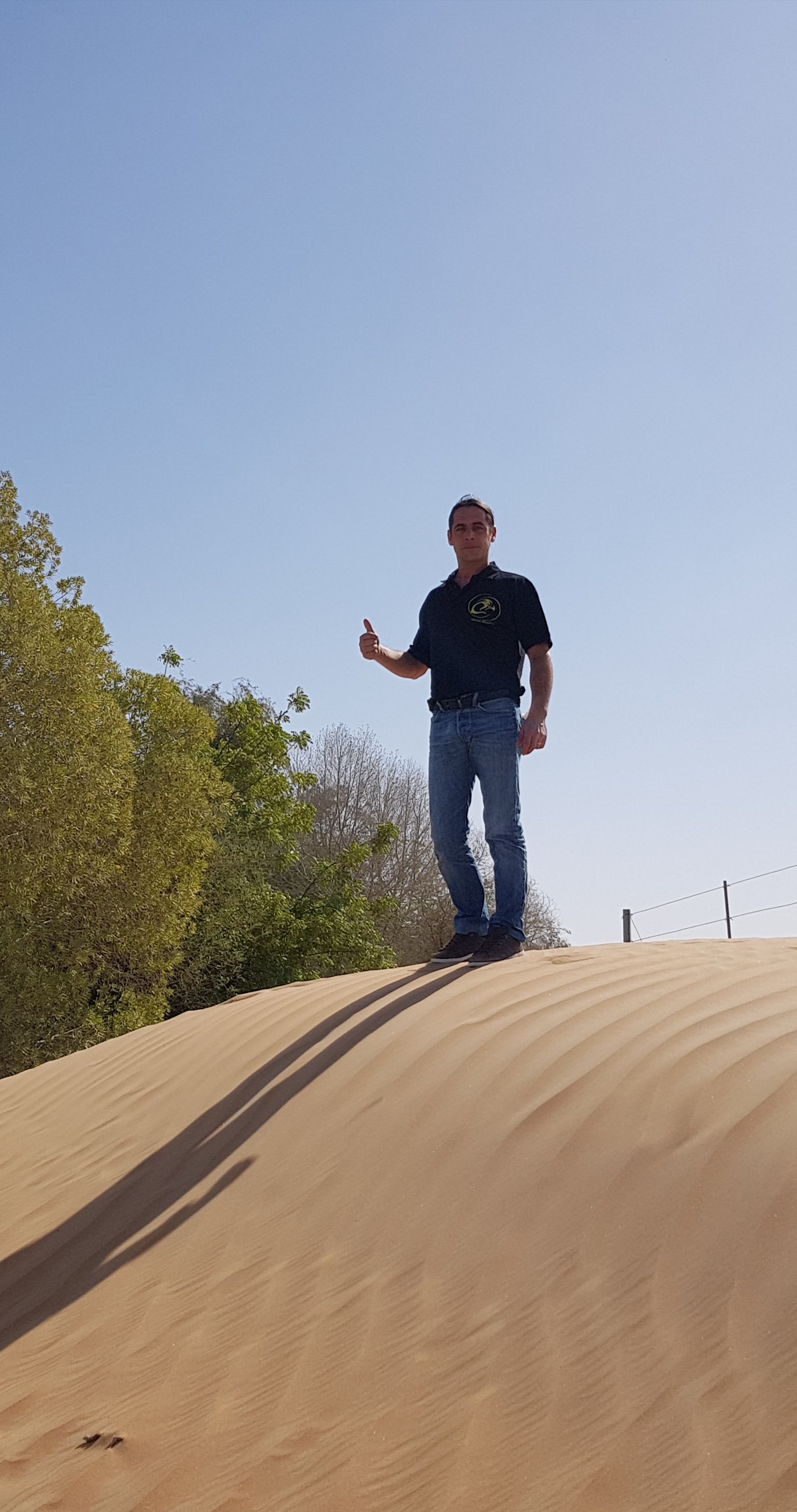 dubai- falcons Notre élevage de faucons et rapaces en France est spécialisé dans la reproduction, l’éducation et le bien-être de ces majestueux oiseaux de proie. Nous élevons chaque faucon et rapace avec expertise et respect de leur nature, afin de fournir des oiseaux sains et équilibrés pour la fauconnerie, l’effarouchement ou la conservation. Découvrez notre passion pour la fauconnerie et nos programmes d’élevage, alliant tradition et méthodes modernes, pour garantir la qualité et la vitalité de nos rapaces