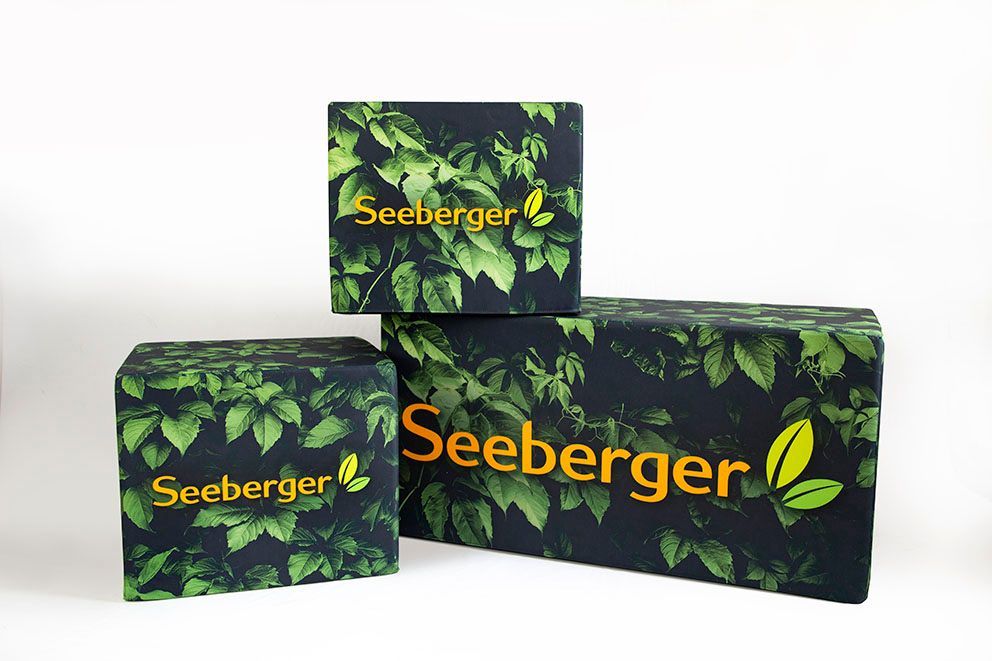 Werbeschaumstoffwürfel in verschiedenen Größen für vielseitigen Einsatz auf Messen und bei Promotion