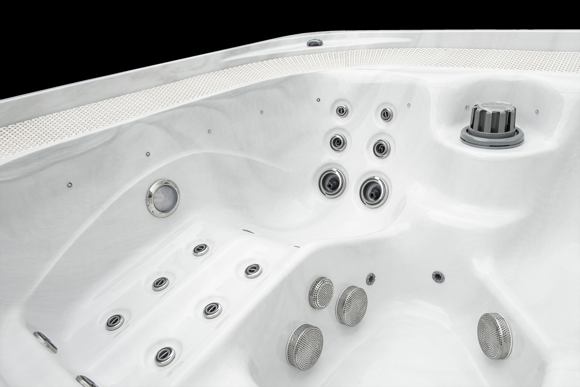 Waterwave Spas - Overflow Whirlpool Winipeg