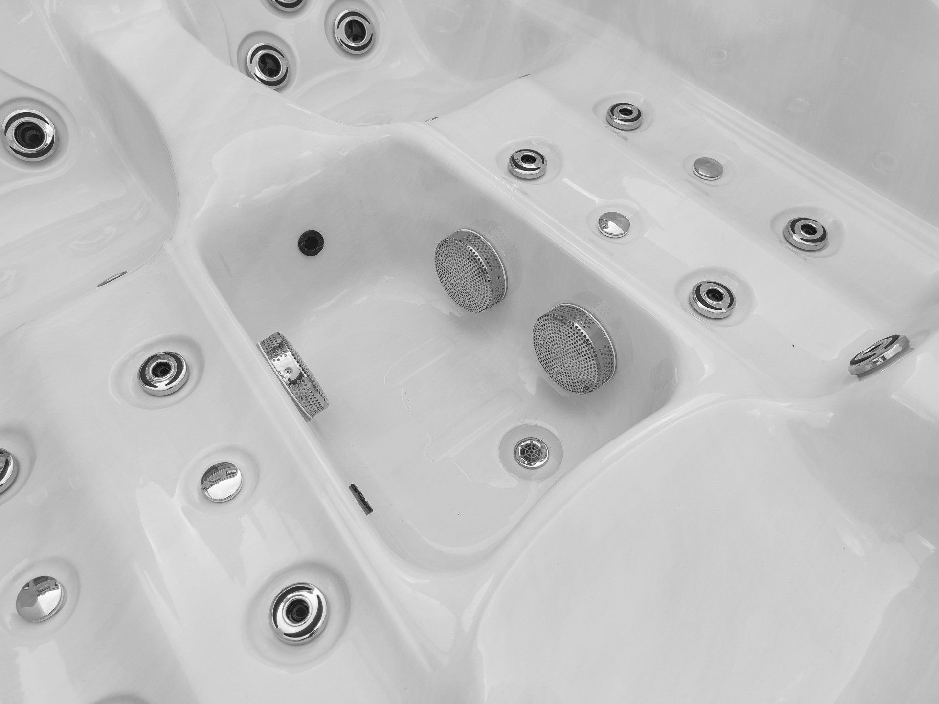 Waterwave Spas - Chrom Whirlpool Seattle