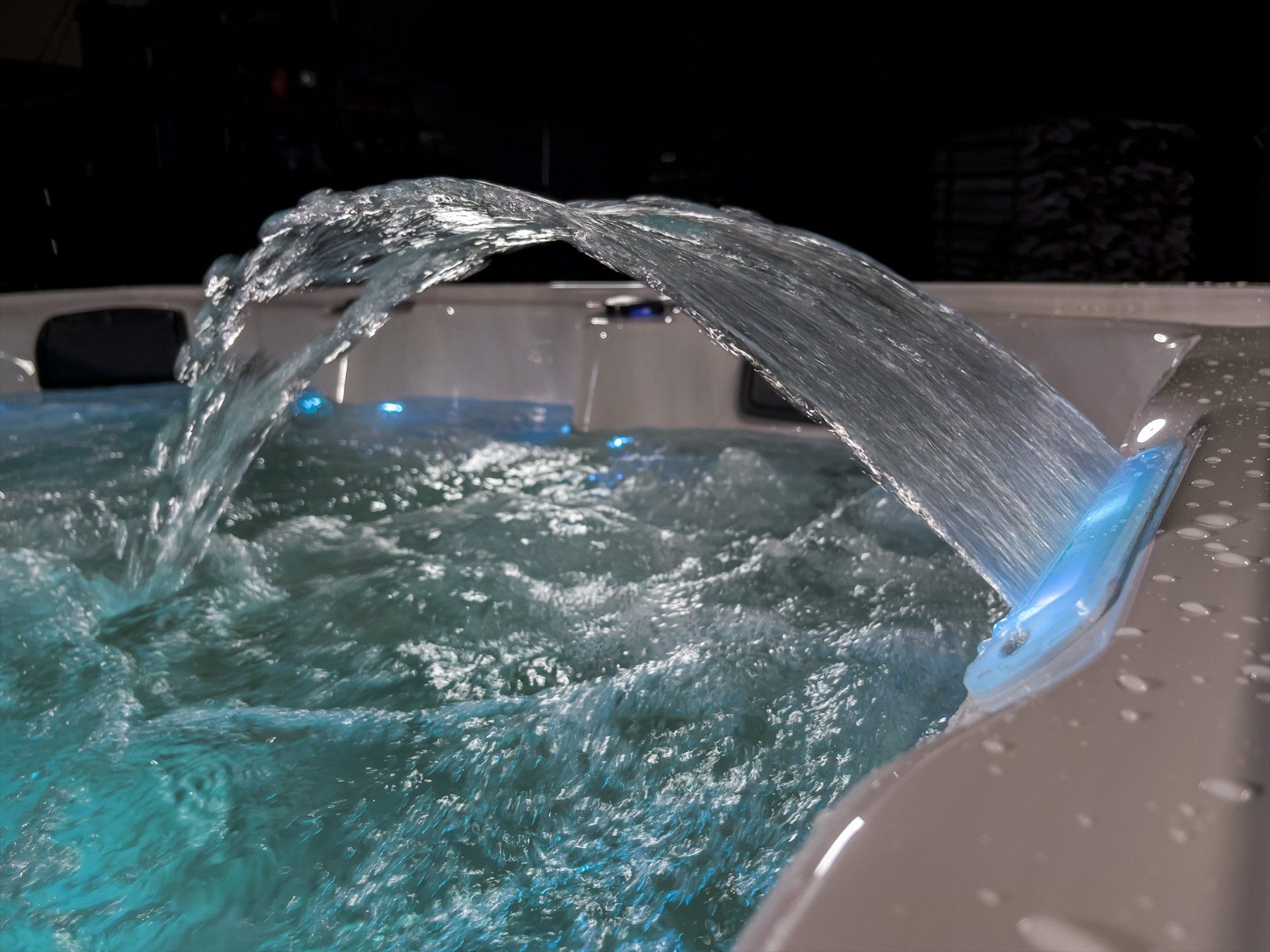 Waterwave Spas - Chrom Whirlpool Atlanta