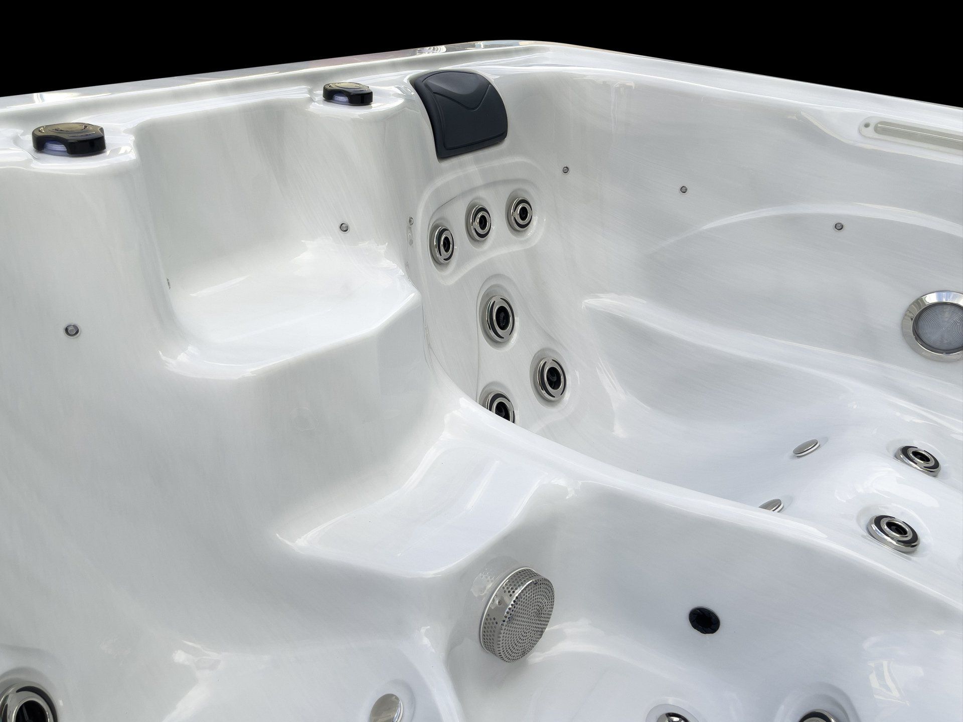 Waterwave Spas - Chrom Whirlpool Atlanta