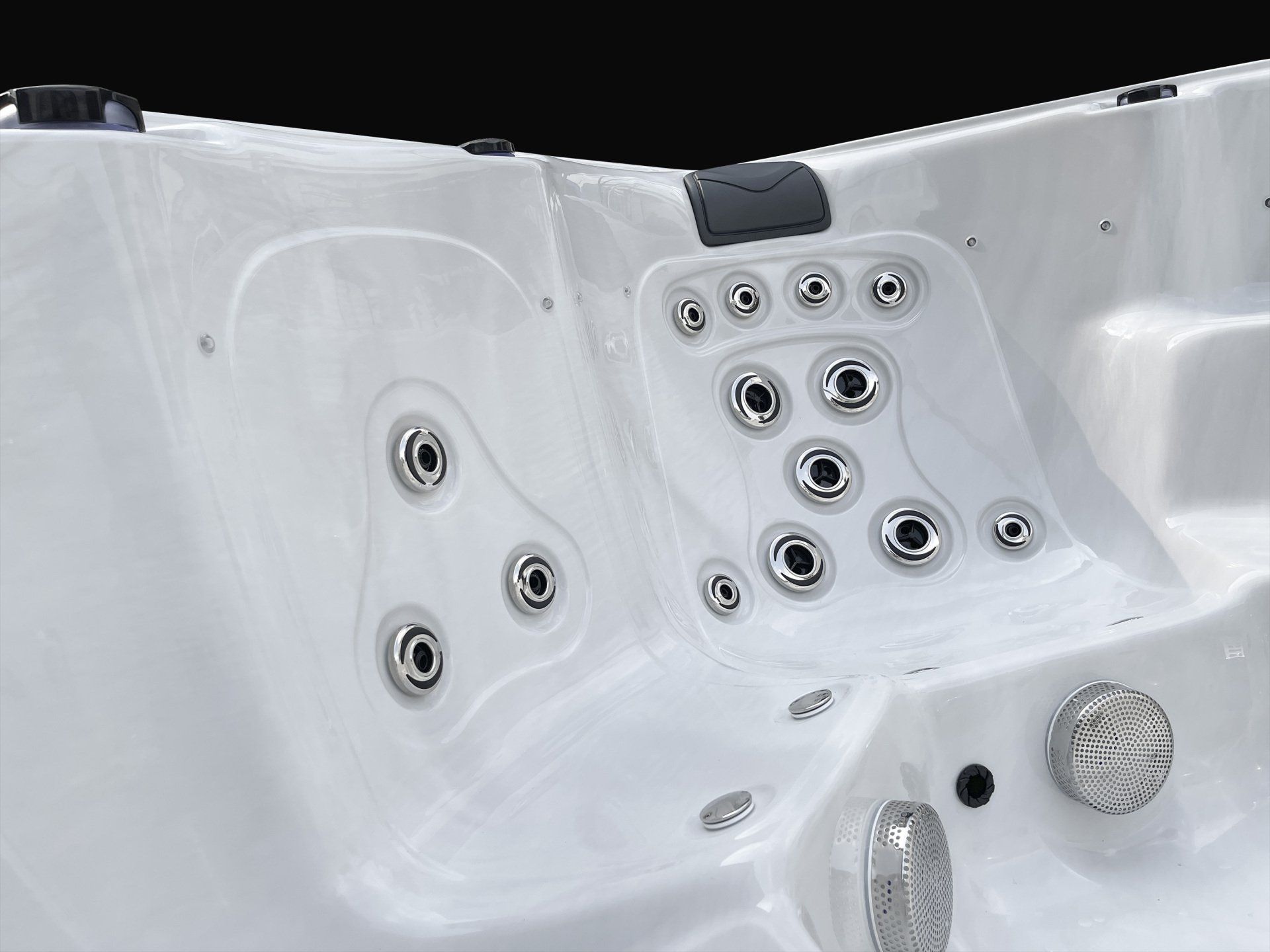 Waterwave Spas - Chrom Whirlpool Austin