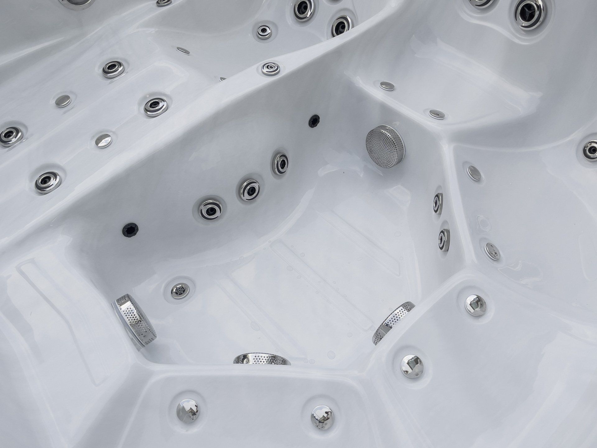 Waterwave Spas - Chrom Whirlpool Austin