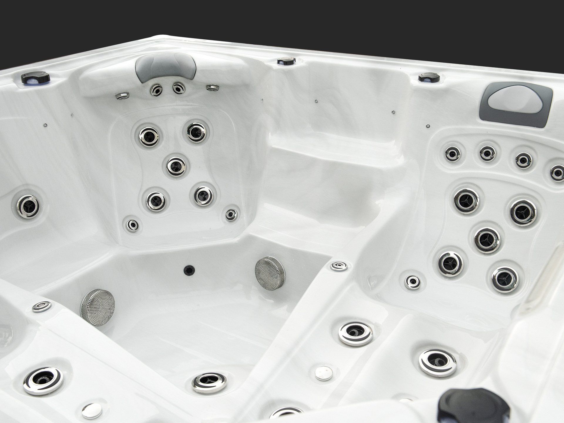 Waterwave Spas - Chrom Whirlpool Madison