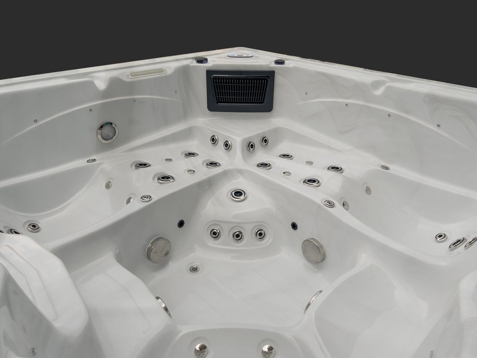 Waterwave Spas - Chrom Whirlpool Madison