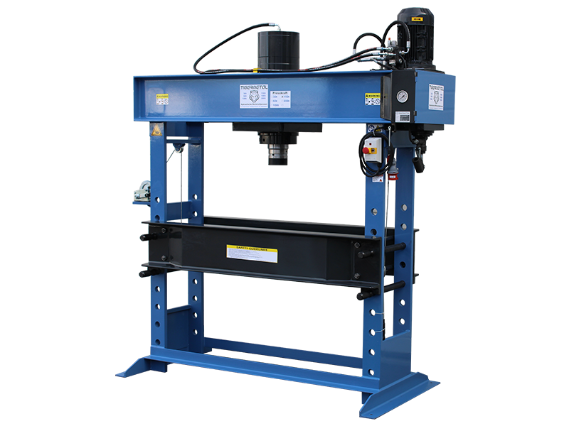 Sonderanfertigung einer WH150W mit Seilwinde – Tigermetal