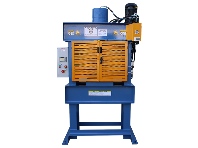 Sonderanfertigung einer WH-S mit Schutzgitter – Tigermetal