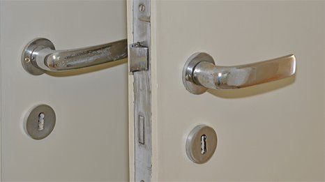 Mies-Drücker im Haus Lange in Krefeld Mies-Drücker im Haus Lange in Krefeld