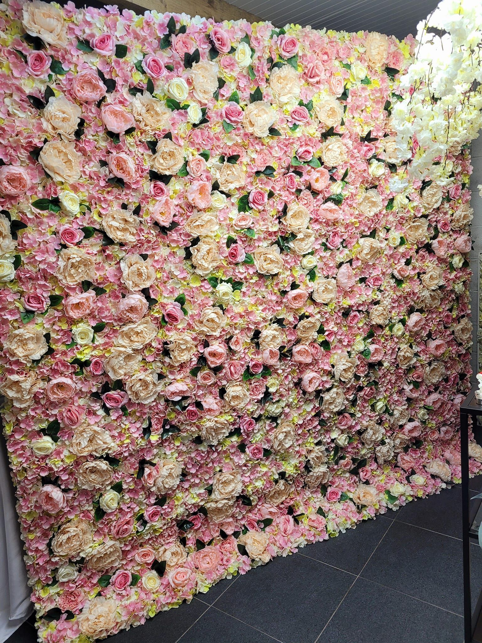 8ft x 8ft Large flower wall