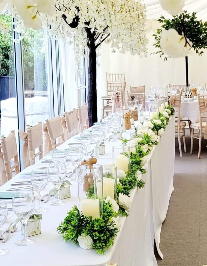 Top table garland with candles