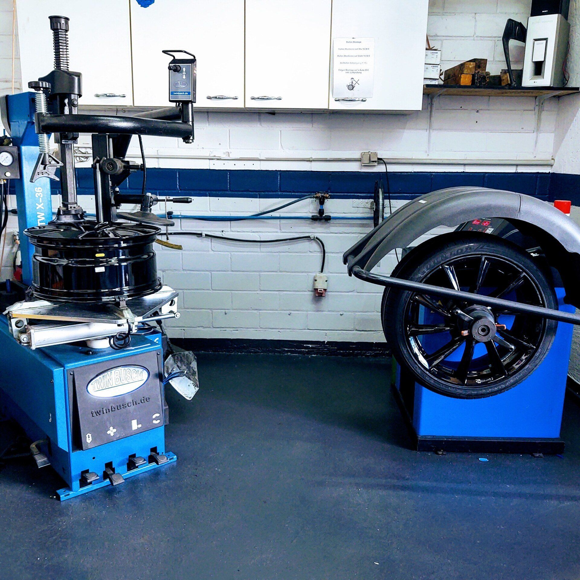 Reifen montiermaschiene