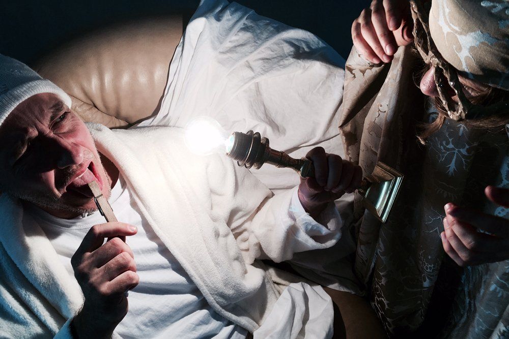 Theaterstück für Firmen und Gesundheitstage: Der eingebildete Kranke