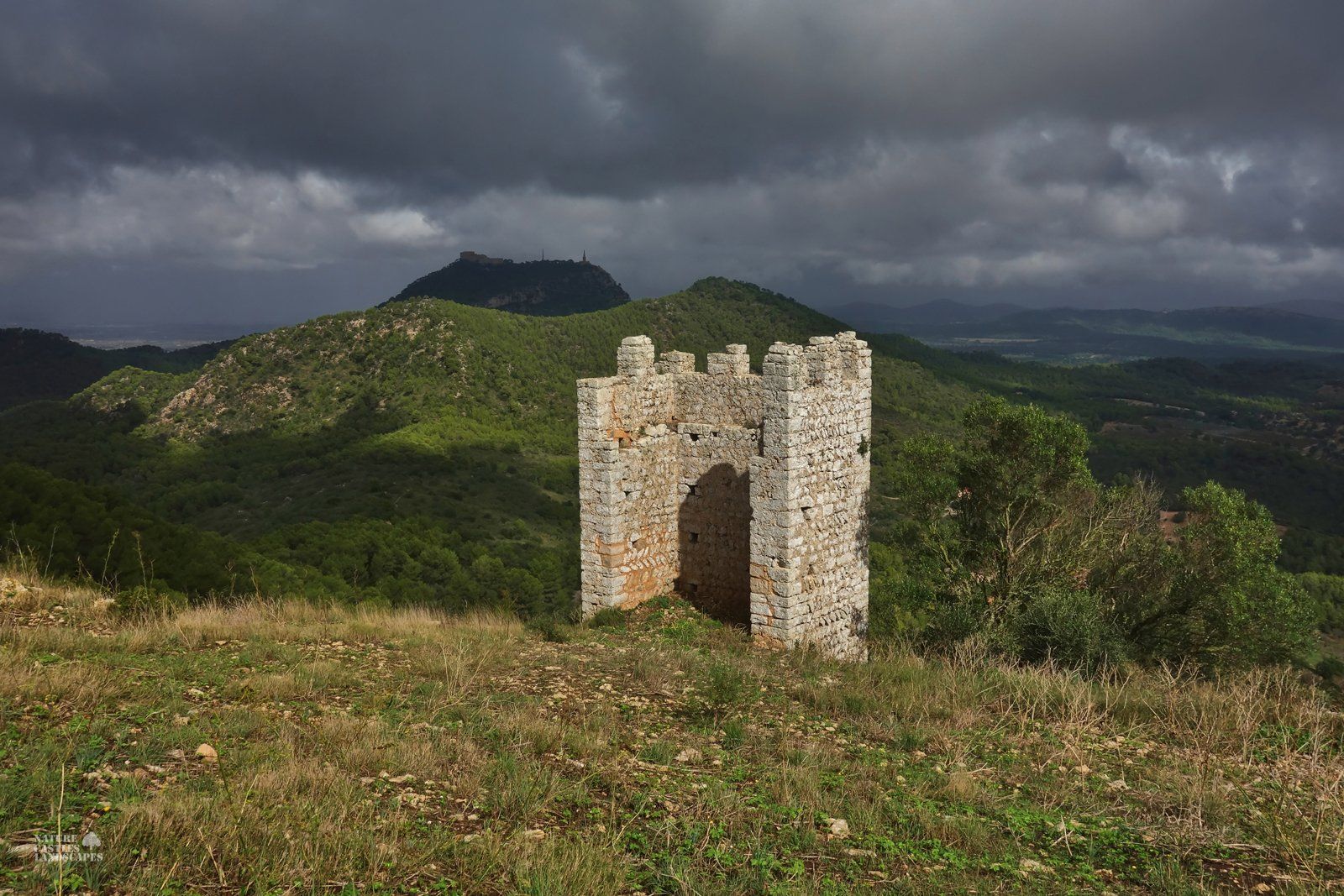 Castell de Santueri picture of Castell de Santueri