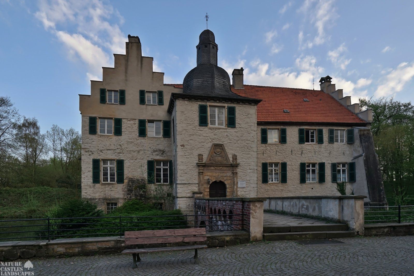 House Dellwig picture of house dellwig