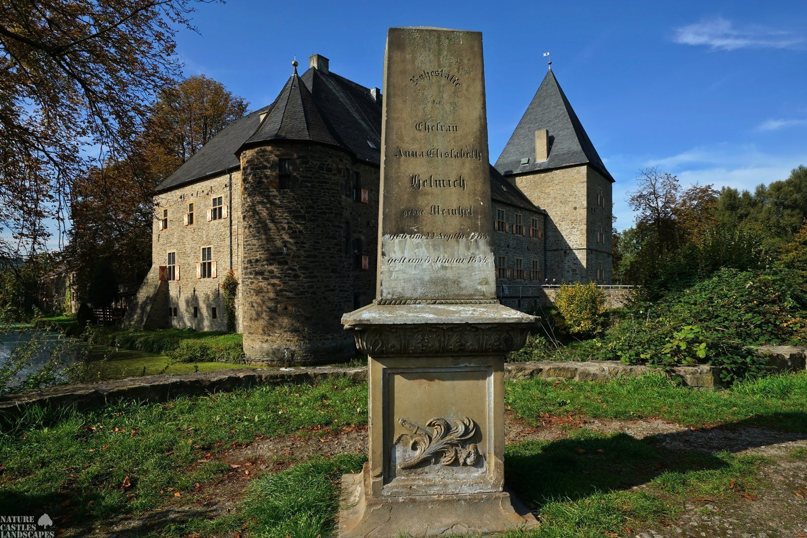 Gedenkstein vor Haus Kemnade