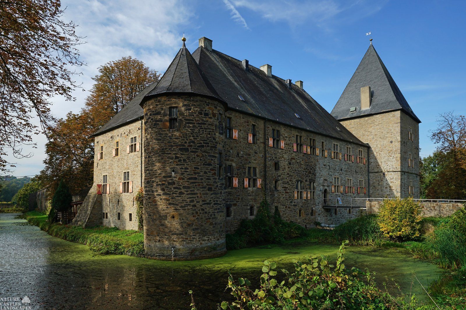 Rueckwaertige Ostfassade des Herrenhauses